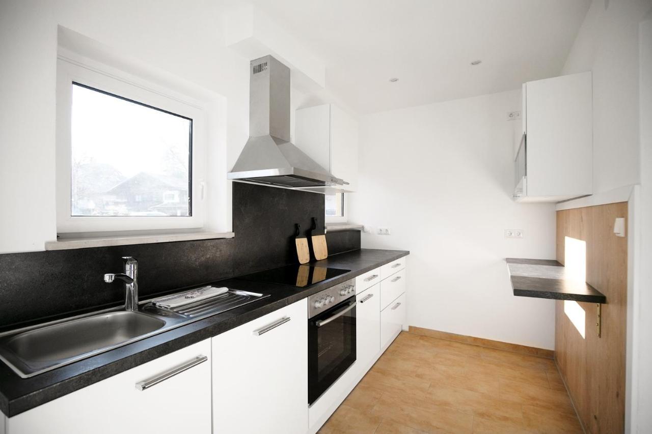 Sunlit Garden & Mountain Apartment 加爾米施-帕滕基興 外观 照片